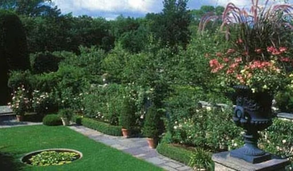 Garden in the Stevens-Coolidge Place in North Andover_MA