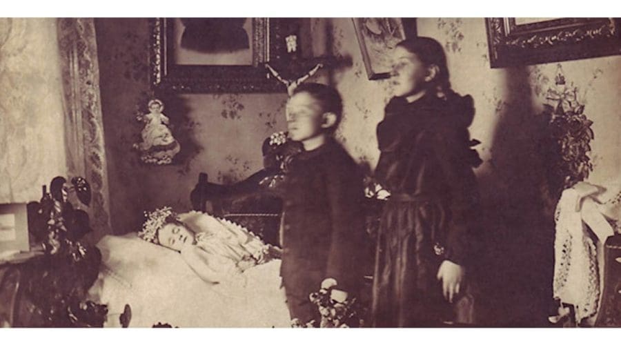 https://northofboston.org/wp-content/uploads/2025/10/Post-Mortem-Family-Photo.jpg